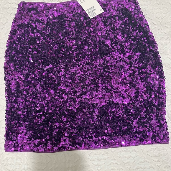 Sequin skirt ! H&M size Small - Picture 2 of 4